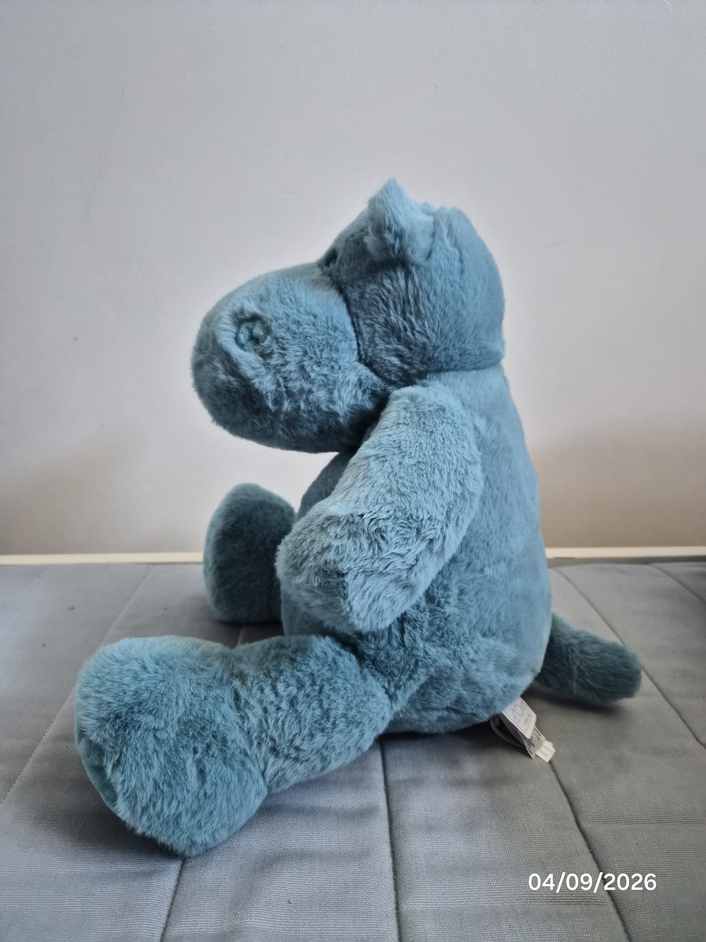 FAO SCHWARZ Blue Plush Hippo Stuffed Animal - Picture 7 of 15